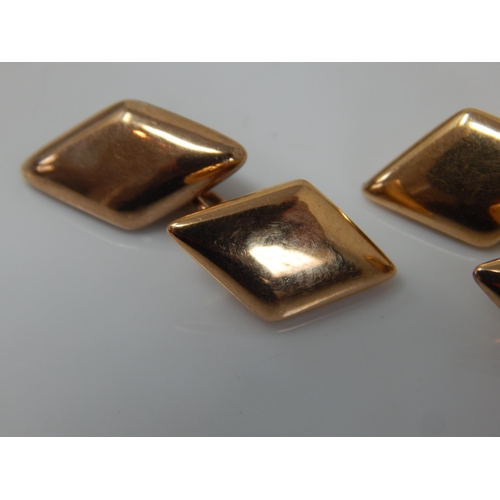 22 - A Pair of 15ct Gold Tested Cufflinks: Weight 5.48g