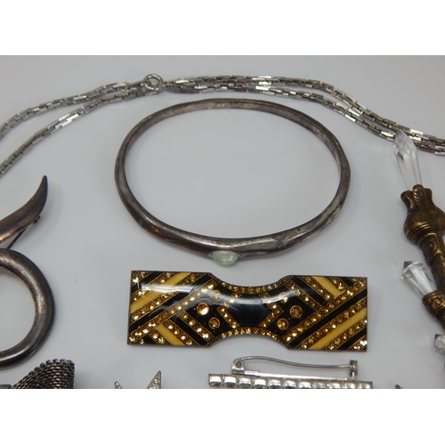 27 - A Quantity of Silver & Costume Jewellery