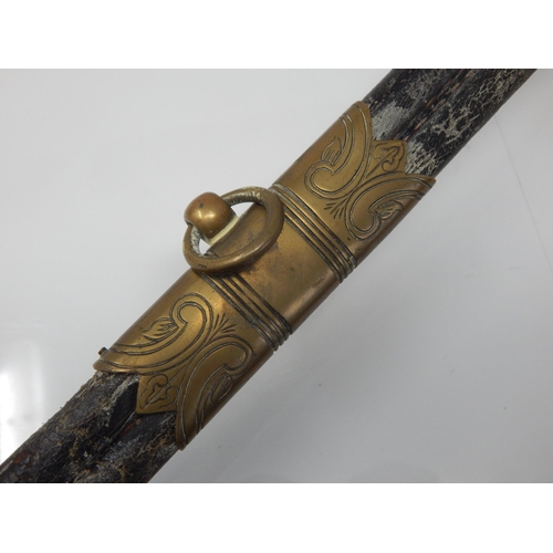 404 - A 19th Century Victorian 1827 pattern British naval officers sword. Brass Lions head pommel with a r... 