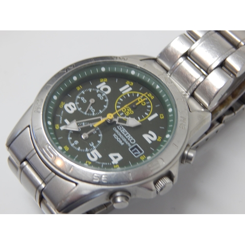 162J - Gentleman's Seiko Chronograph 100m Wristwatch with Date Aperture on Original Seiko Stainless Steel B... 