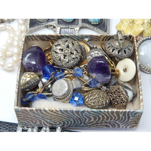 299C - A Quantity of Vintage Costume Jewellery including Silver Mounted Tusk Pendant, Bangles, Earrings etc... 