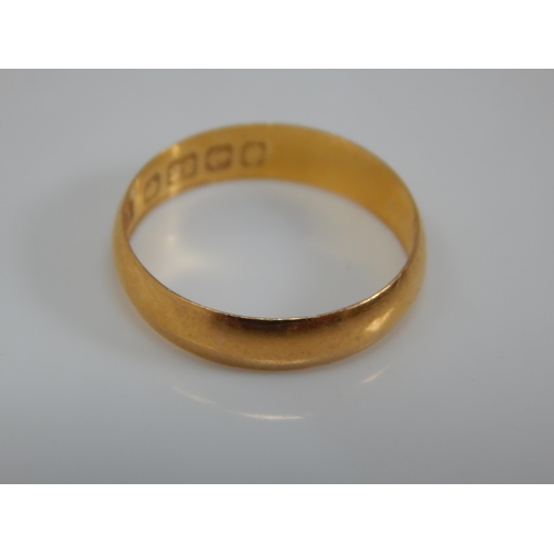 115 - 22ct Gold Wedding Ring: Size K: Weight 1.83g