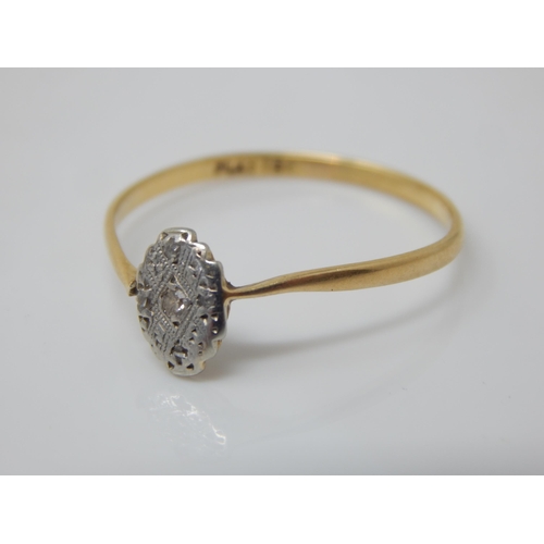 147 - An unusual antique diamond cluster ring on 18ct gold band – 5 small diamonds in platinum setting – S... 