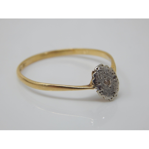 147 - An unusual antique diamond cluster ring on 18ct gold band – 5 small diamonds in platinum setting – S... 