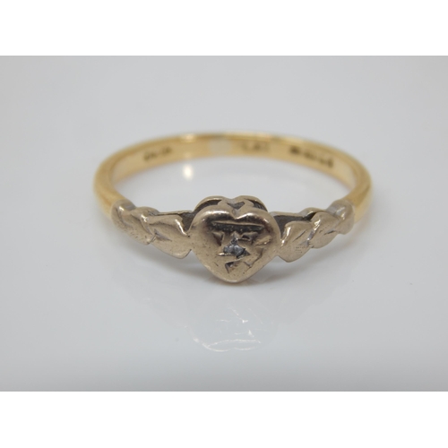 148 - Vintage 18ct gold ring with platinum heart mount set a single diamond – London 1963 Size N/O, 2.9g