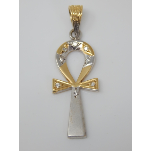 93 - 18ct Gold Diamond Set Cross Pendant: Weight 4.30g