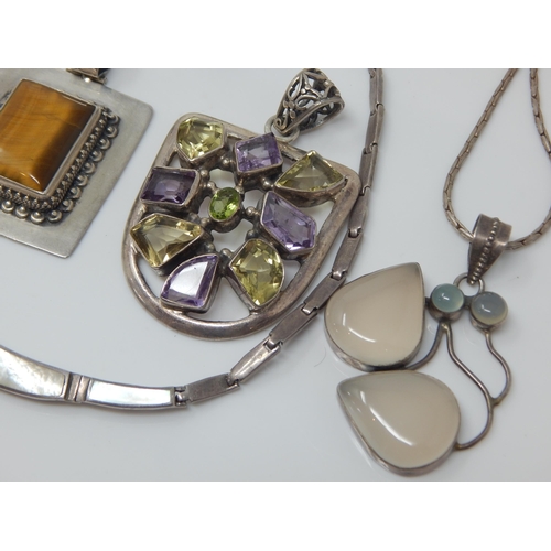 299 - Quantity of Silver Jewellery Including Tigers Eye: Gross weight 156g