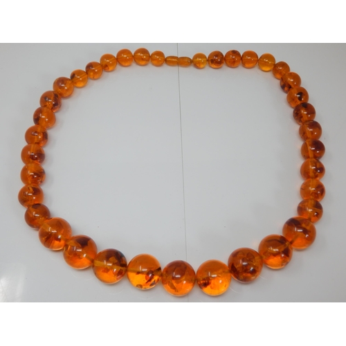306 - Vintage Amber Necklace with Screw Clasp: Weight 174g