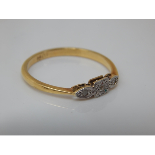 77 - 18ct Gold Diamond Set Ring: Size O/P: Weight 2.31g in Fitted Case