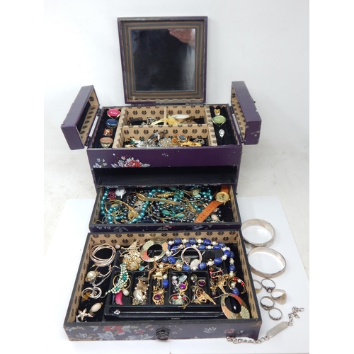 85 - A Quantity of Silver Jewellery (84g) together with a Large Collection of Costume Jewellery in a Jewe... 