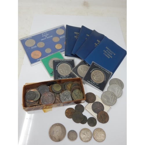 22 - A Quantity of Coins Including an Irish George III Silver 10 Pence Bank Token 1805 , George III Silve... 