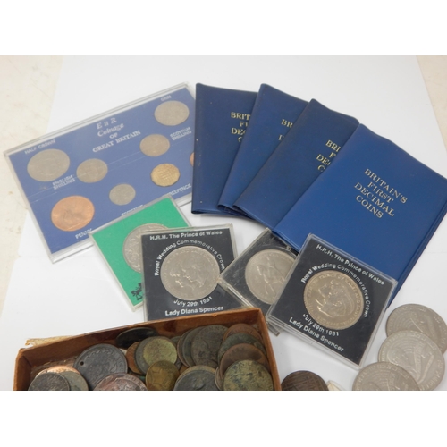 22 - A Quantity of Coins Including an Irish George III Silver 10 Pence Bank Token 1805 , George III Silve... 