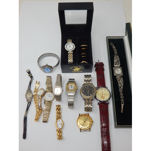 322 - A Quantity of Gentleman's & Ladies Wristwatches.