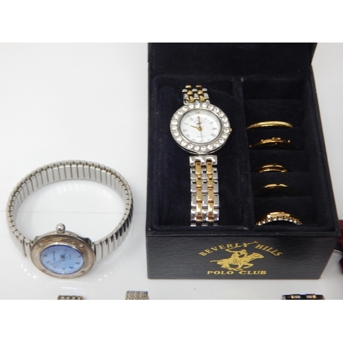 322 - A Quantity of Gentleman's & Ladies Wristwatches.
