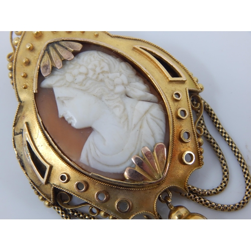 46 - Victorian 18ct Gold Cameo Brooch, gross weight 17.67g.