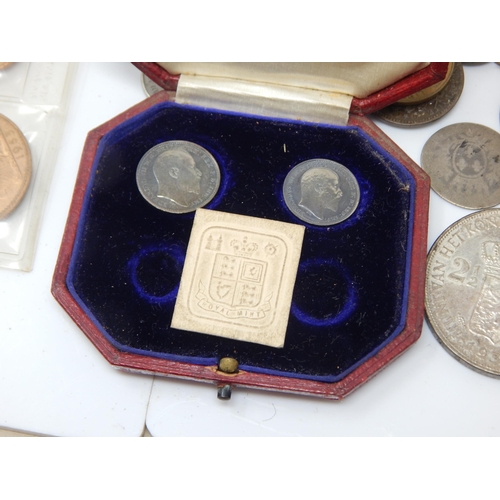 21 - A Quantity of Coins Including a part KEVII 1907 Maundy Set in original case, silver coinage etc & a ... 