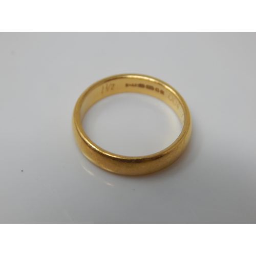 103 - 22ct Gold Wedding Ring: Size I/J: Weight 4.13g