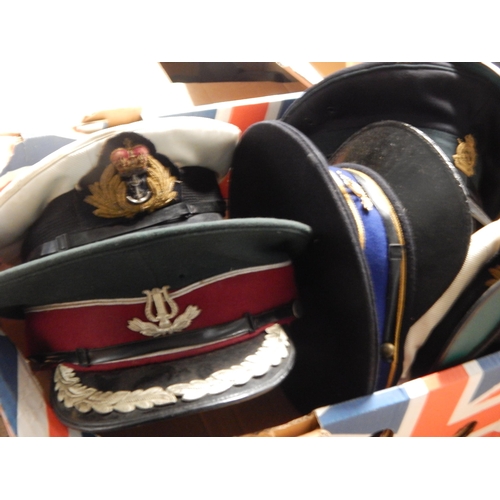 1000 - Box of various naval and army caps