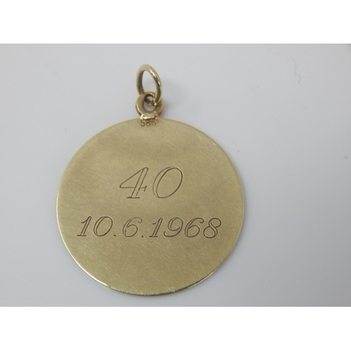 106 - 14ct Gold Pendant: Weight 2.71g