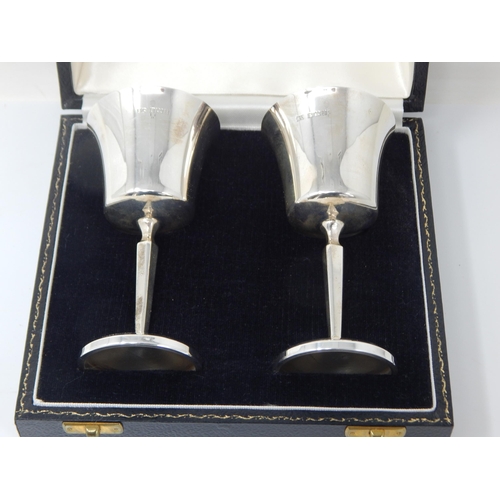 55 - A Pair of Silver Goblets Hallmarked Birmingham 1974 by Bishton's Ltd in Original Fitted Case: Height... 