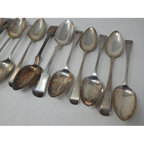 58 - 12 x Georgian Hallmarked Silver Tablespoons: Various Dates & Makers: Weight 708g