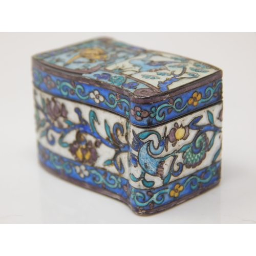 90 - Chinese Hallmarked Silver & Cloisonne Enamel Box: Measuring 3.5cm x 2cm