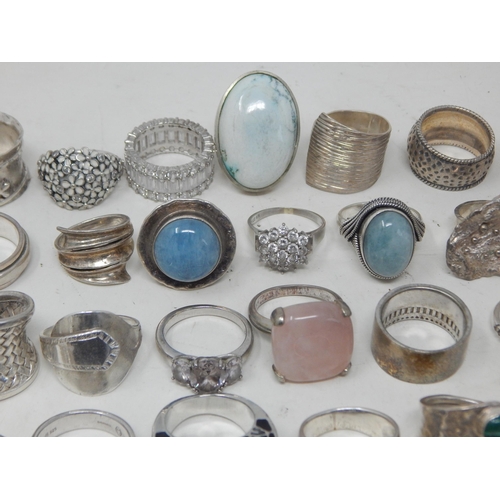 118 - A Huge Quantity of Silver Rings: Weight 514g