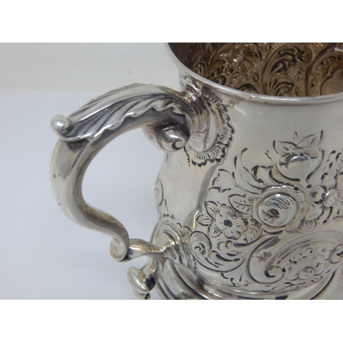 97 - 18th Century Silver Tankard: Hallmarked London 1768 by William Turton: Height 11.5cm: Weight 254g