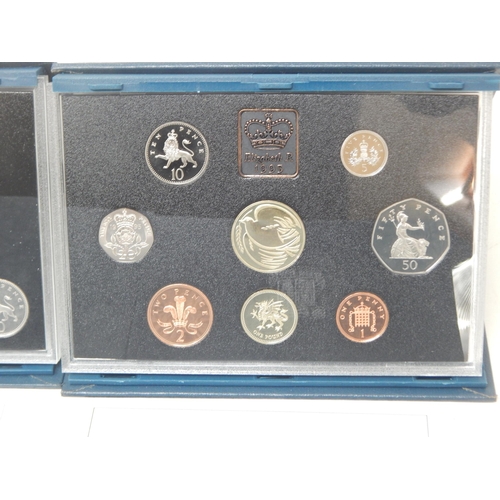 47 - Royal Mint Brilliant Uncirculated Coin Sets 1989/1990/1993/1995/1999 (6) in cases of issue with COA'... 