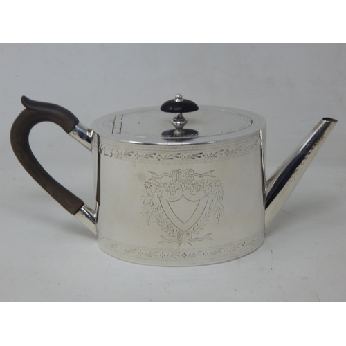 133 - Victorian Silver Teapot Hallmarked London 1886 by Edward Hutton: Weight 404g