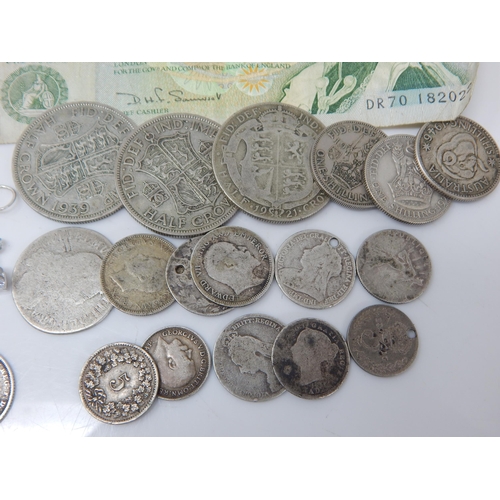 51 - A Quantity of QV & Later Silver Coinage Including an 1838 Sixpence, Pound Notes, Set of Guinness But... 