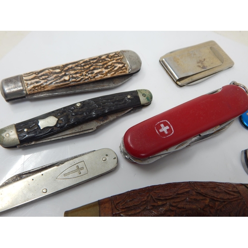 277 - A Collection of Vintage Penknives etc