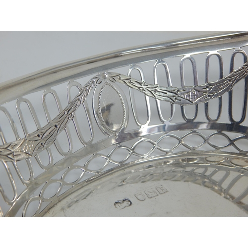 153 - Edwardian Silver Bread Basket Hallmarked London 1905 by Robert Smith: Measures 33cm wide: Weight 272... 