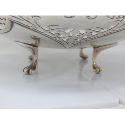 155 - Silver Cake Stand: Hallmarked Sheffield 1969 by Francis Howard: Measures 23cm diameter: Weight 422g