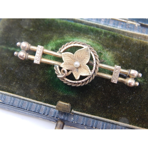 1G - 14ct Gold Brooch weight 2.92g.