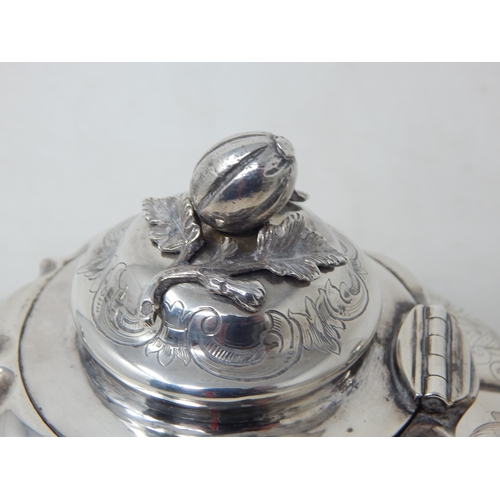 181 - Victorian Silver Melon Teapot: Hallmarked London 1847 by William Hunter: Weight 754g