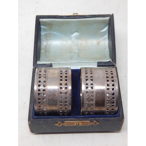 A Pair of Edwardian Silver Napkin Rings (Not Personalised) Hallmarked Sheffield 1906 by Martin & Hall in Original Fitted Case: Weight 52g