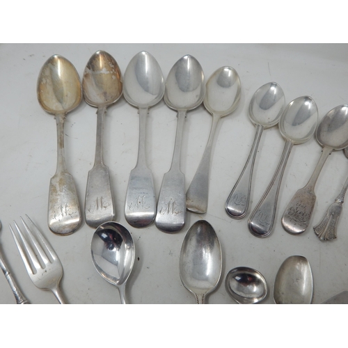 188 - A Quantity of Hallmarked Georgian & Later Silver Flatware: Various Dates & Makers: Weight 820g