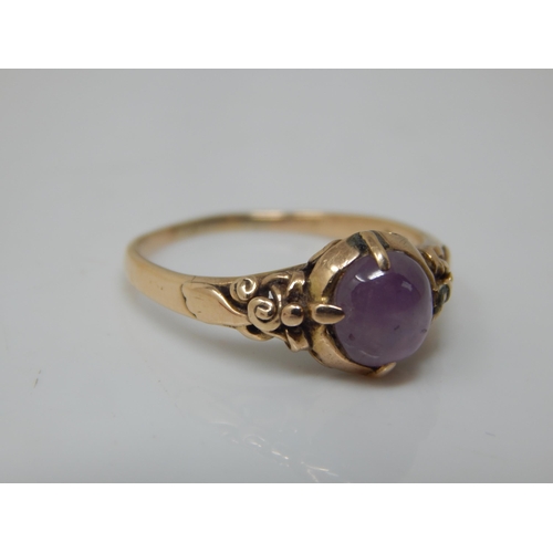 111O - 14ct Gold Amethyst Set Ring: Size K: Weight 2.10g