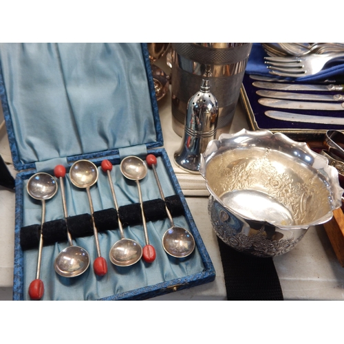 192 - A Large Quantity of Victorian & Later Silver Plated Wares (lot)