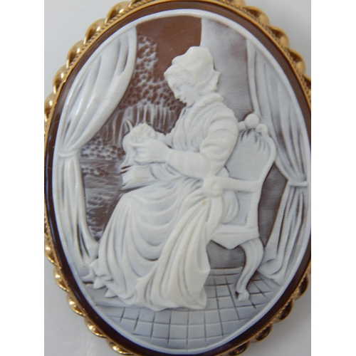 59 - A large cameo set in 9ct Gold