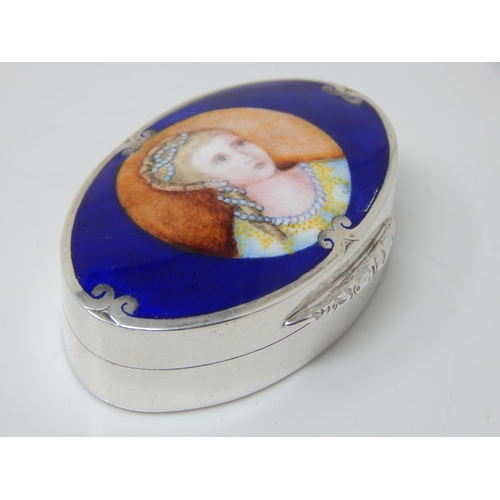 227 - Silver & Enamel Pill Box Hallmarked Birmingham 1980 by Peter John Doherty: Measures 5cm x 3.4cm