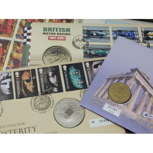 5 - Large collection of stamps in 2 binders GB QV - QE11 and World selection, group of First Day Covers ... 