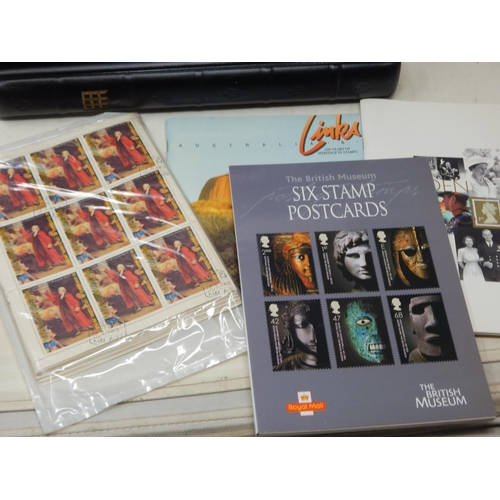 5 - Large collection of stamps in 2 binders GB QV - QE11 and World selection, group of First Day Covers ... 