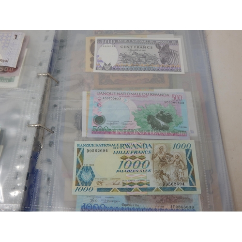 7 - Collection of Banknotes in collectors album