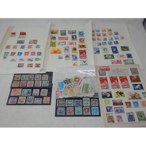 82 - A Collection of Chinese Stamps: Please view images.