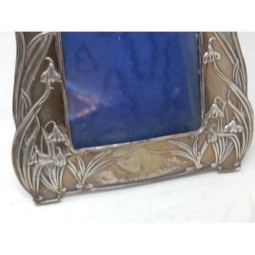 248 - Art Nouveau Silver Easel Back Photograph Frame: Hallmarked Birmingham 1906 by Deakin & Francis: Heig... 