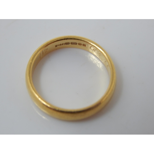 241 - 22ct Gold Wedding Ring: Size J: Weight 4.71g