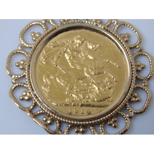 169 - George V Full Gold Sovereign 1914 in 9ct Gold Mount with 9ct Gold Chain: Gross weight 13.99g