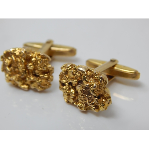 183 - 9ct Gold Gentleman's Bar Back Cufflinks: Weight 11.90g